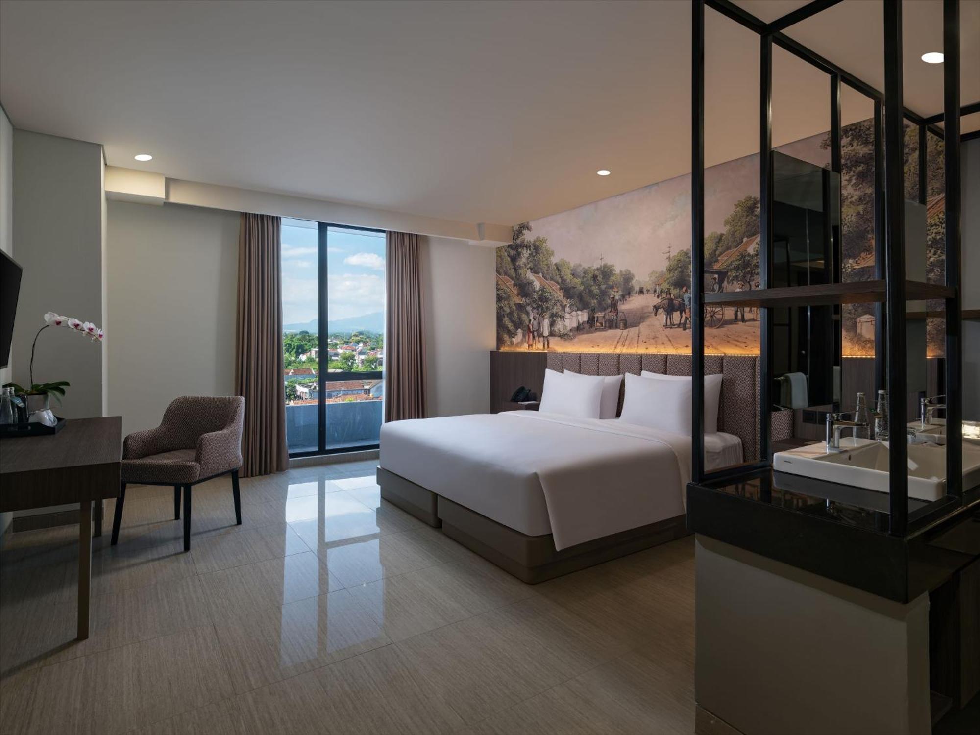 Hotel Santika Blitar Экстерьер фото